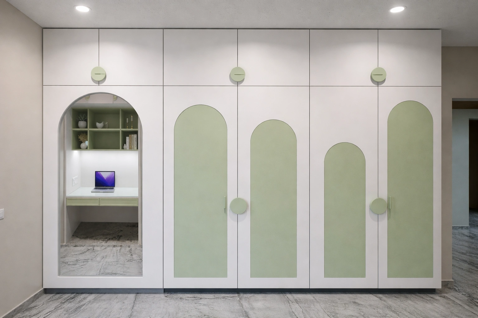 C WARDROBE